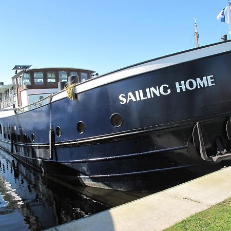 Botel Sailing Home อัมสเตอร์ดัม ภายนอก รูปภาพ