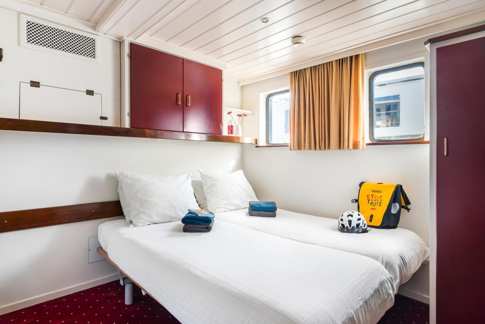 Botel Sailing Home อัมสเตอร์ดัม ภายนอก รูปภาพ